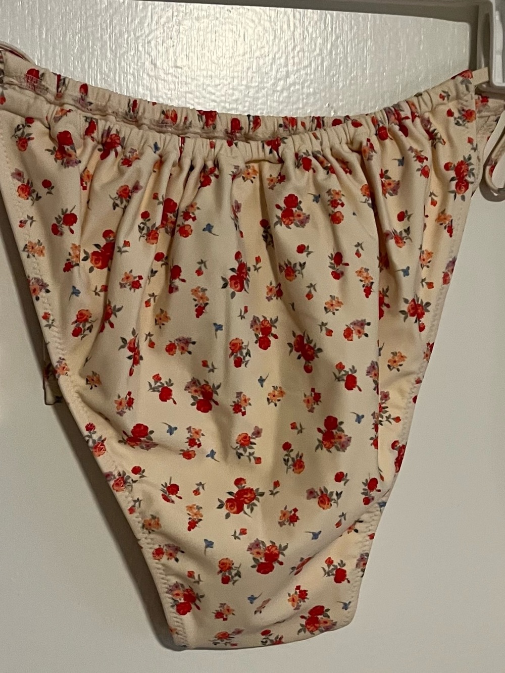 Women’s Floral High-Cut Bikini Bottom - Cream with Red Floral Print